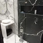 Deluxe Bllok Tirana