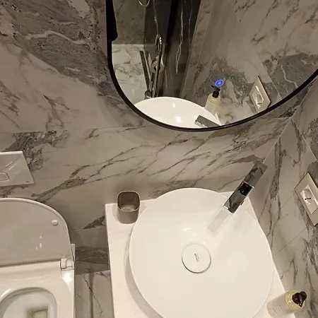 Deluxe Bllok Apartament *