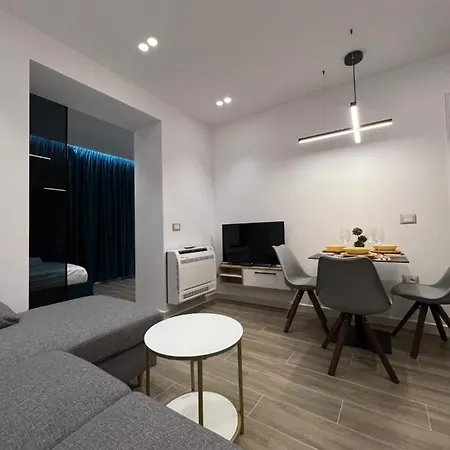Deluxe Bllok Apartment *