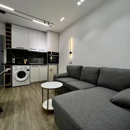 Deluxe Bllok Apartament *