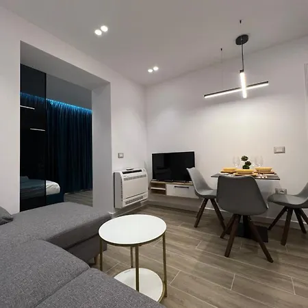 Deluxe Bllok Апартаменты *