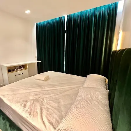 Апартаменты Deluxe Bllok