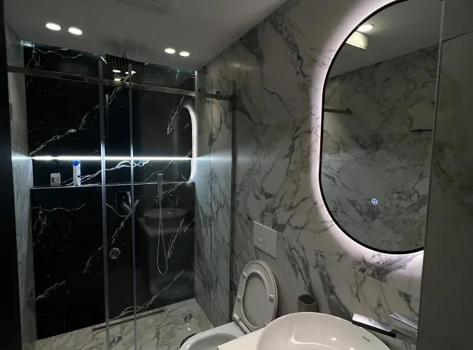 Deluxe Bllok Apartment